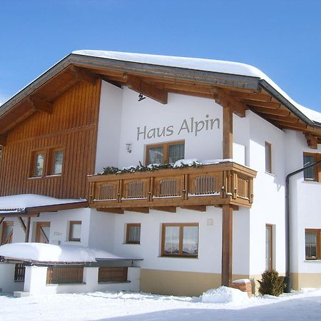 Haus Alpin Apartments بيتنيو آم أرلبرغ المظهر الخارجي الصورة