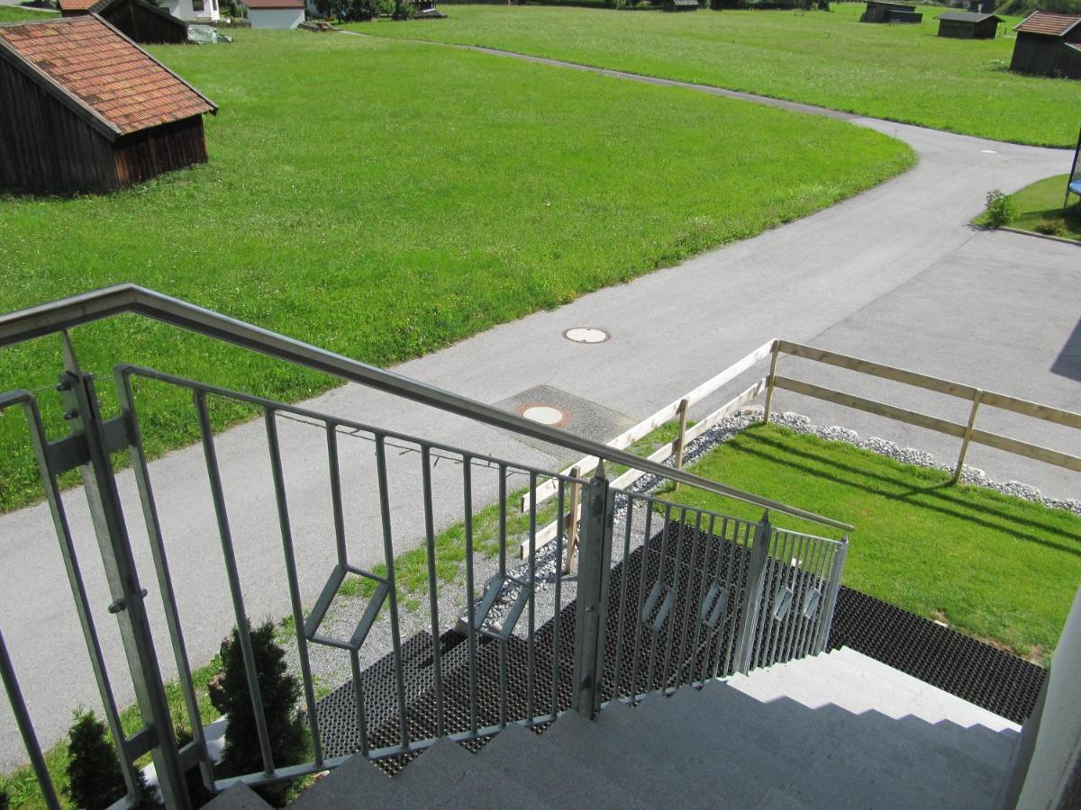 Haus Alpin Apartments بيتنيو آم أرلبرغ الغرفة الصورة