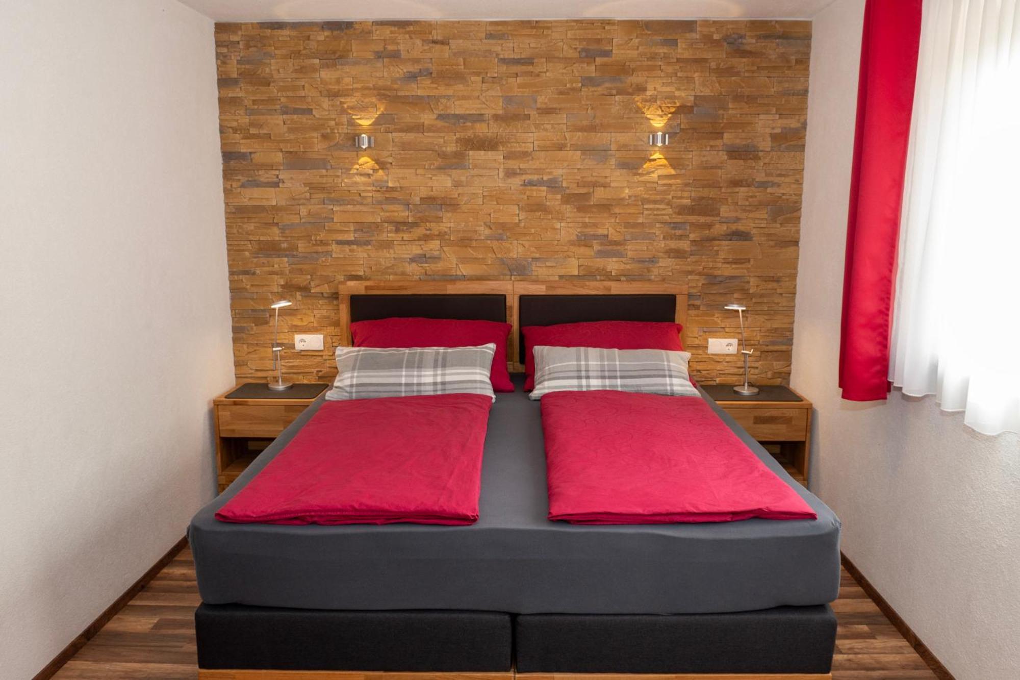 Haus Alpin Apartments بيتنيو آم أرلبرغ المظهر الخارجي الصورة