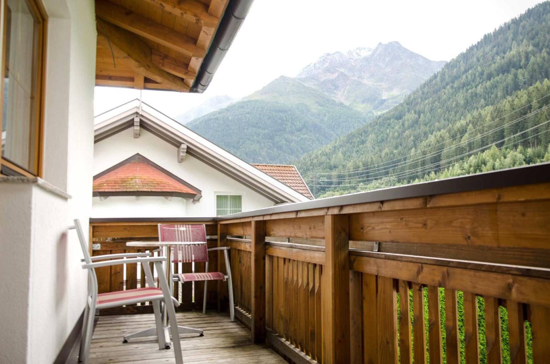 Haus Alpin Apartments بيتنيو آم أرلبرغ المظهر الخارجي الصورة