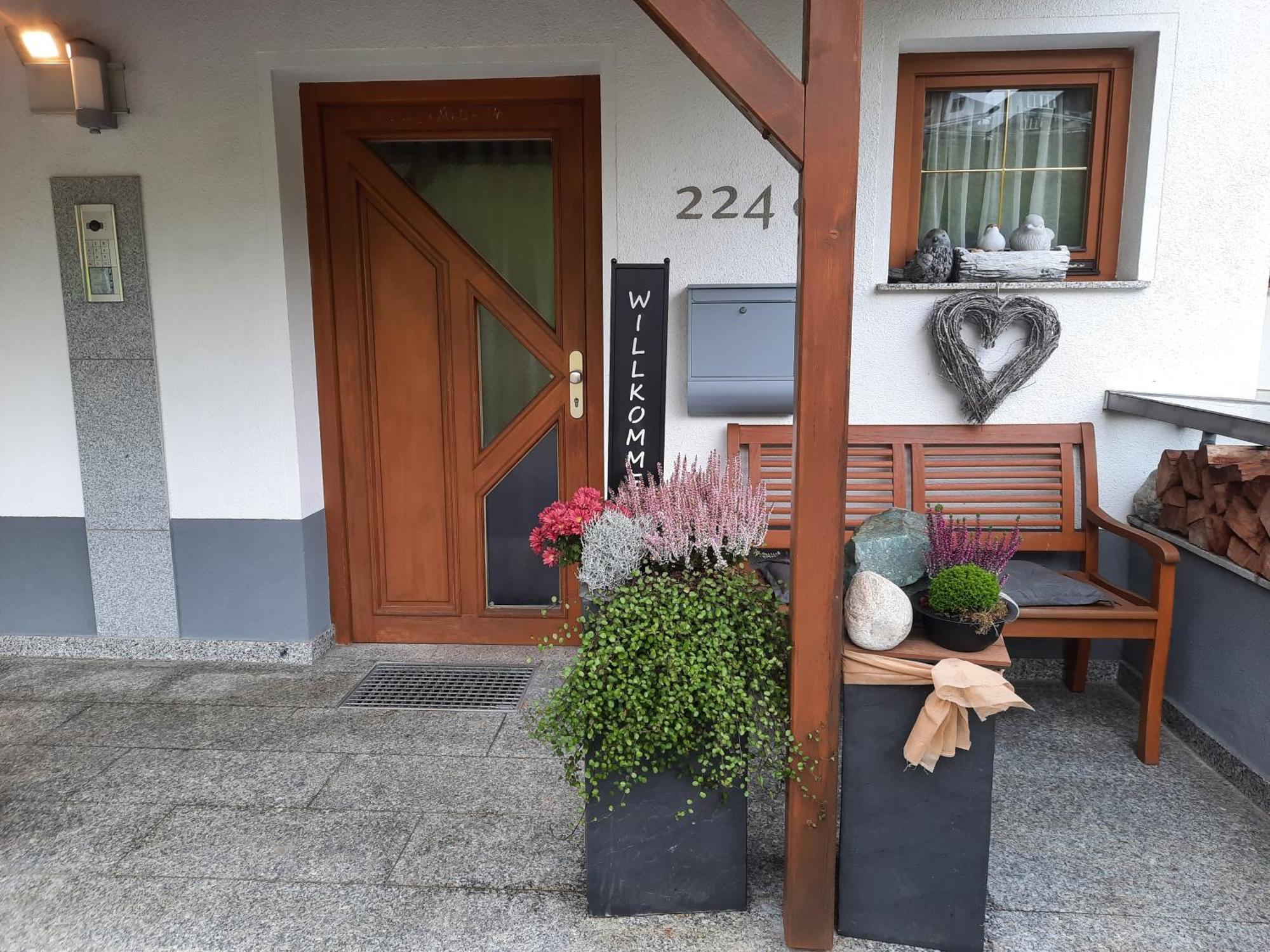 Haus Alpin Apartments بيتنيو آم أرلبرغ المظهر الخارجي الصورة