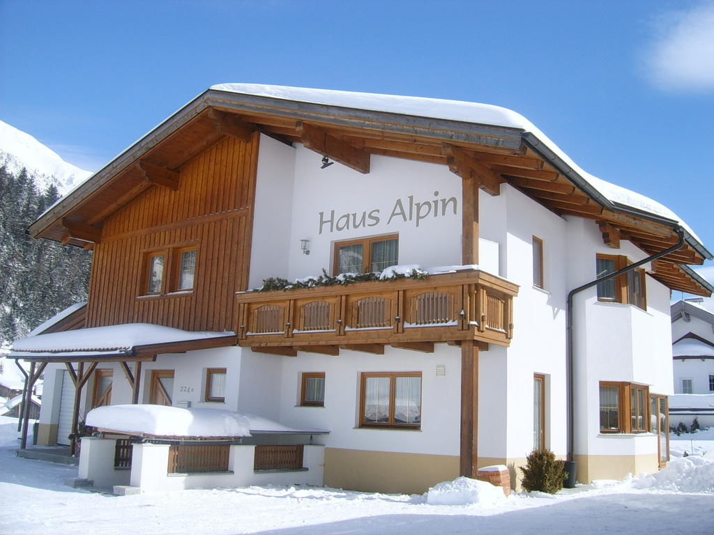 Haus Alpin Apartments بيتنيو آم أرلبرغ المظهر الخارجي الصورة